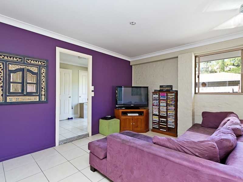 6 Rossmoyne Close, Elanora QLD 4221