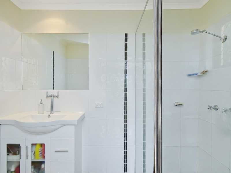 13 Kaffia Court, Elanora QLD 4221