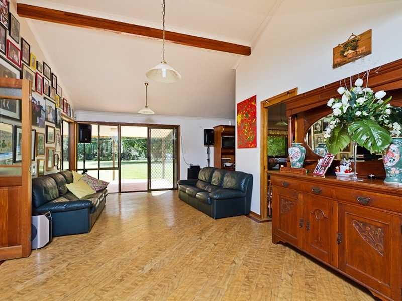 72 Coorabin Court, Tallebudgera QLD 4228