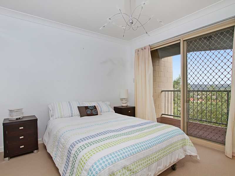 9/43 Doubleview Drive, Elanora QLD 4221