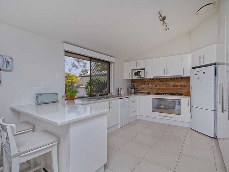 1 Jutland Place, Currumbin Waters QLD 4223