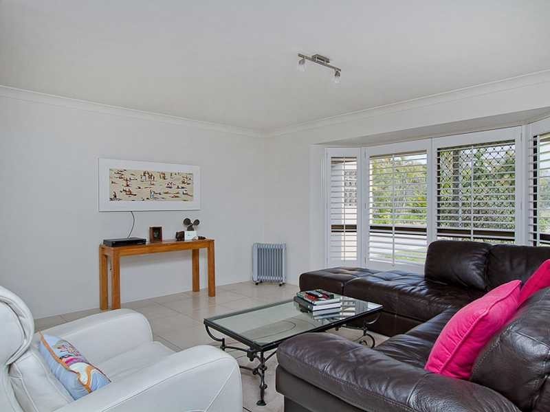 1 Jutland Place, Currumbin Waters QLD 4223