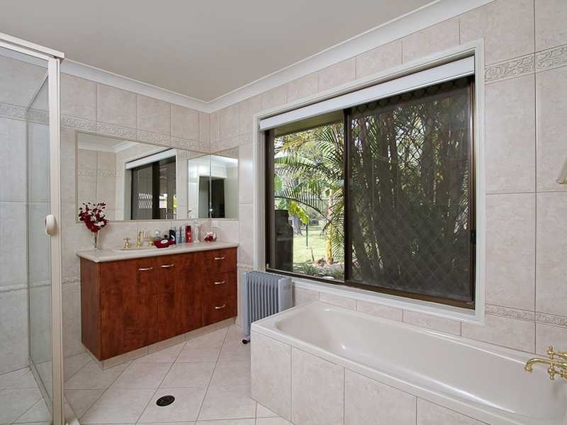 1 Jutland Place, Currumbin Waters QLD 4223