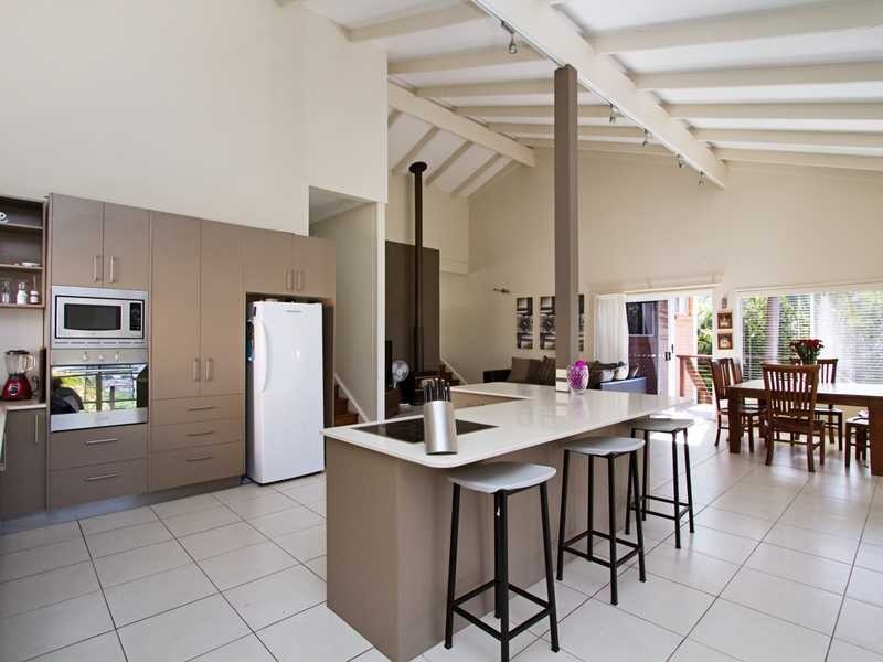 136 Simpsons Road, Currumbin Waters QLD 4223