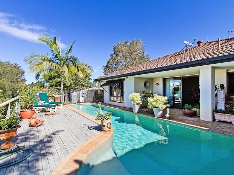 64 Dunlin Drive, Burleigh Waters QLD 4220