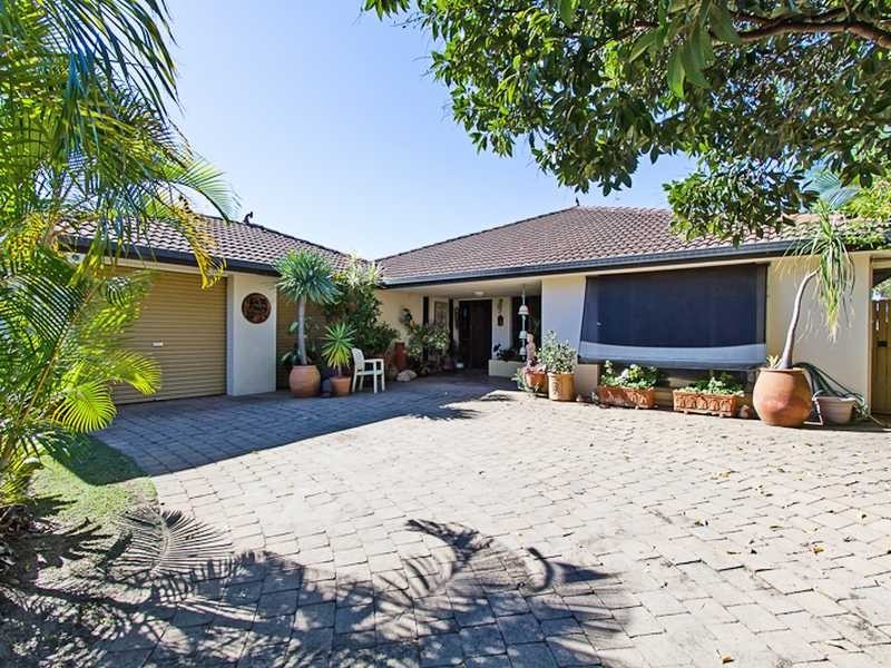 64 Dunlin Drive, Burleigh Waters QLD 4220