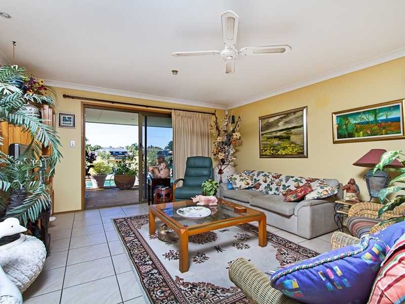 64 Dunlin Drive, Burleigh Waters QLD 4220