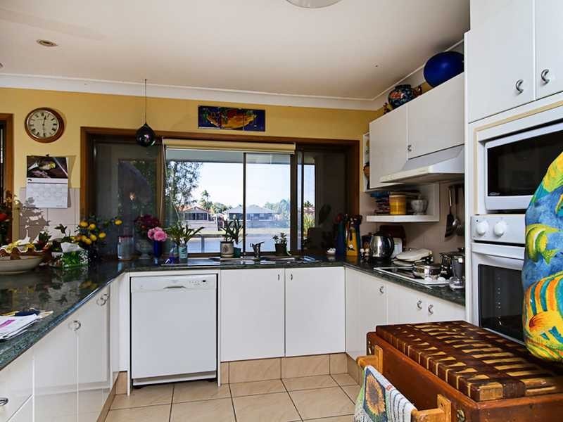 64 Dunlin Drive, Burleigh Waters QLD 4220