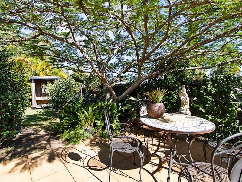 64 Dunlin Drive, Burleigh Waters QLD 4220