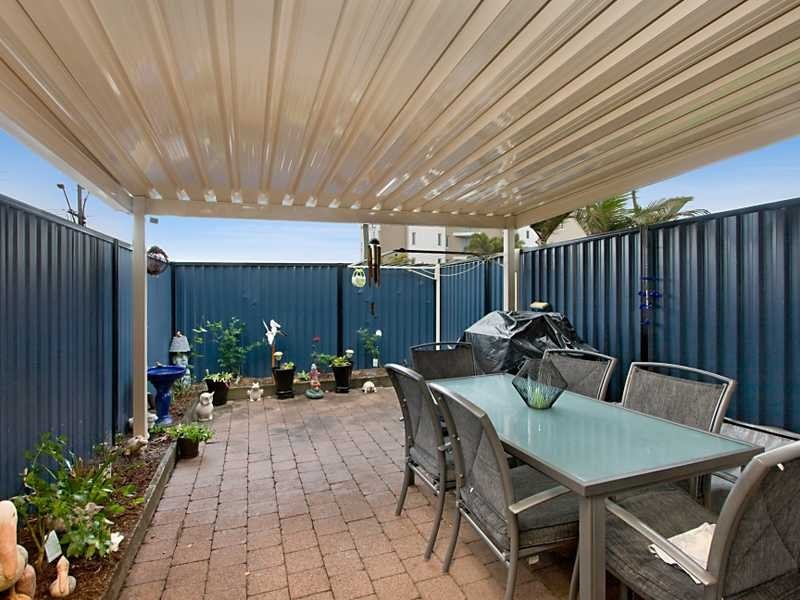 2/1384 Gold Coast Highway, Palm Beach QLD 4221