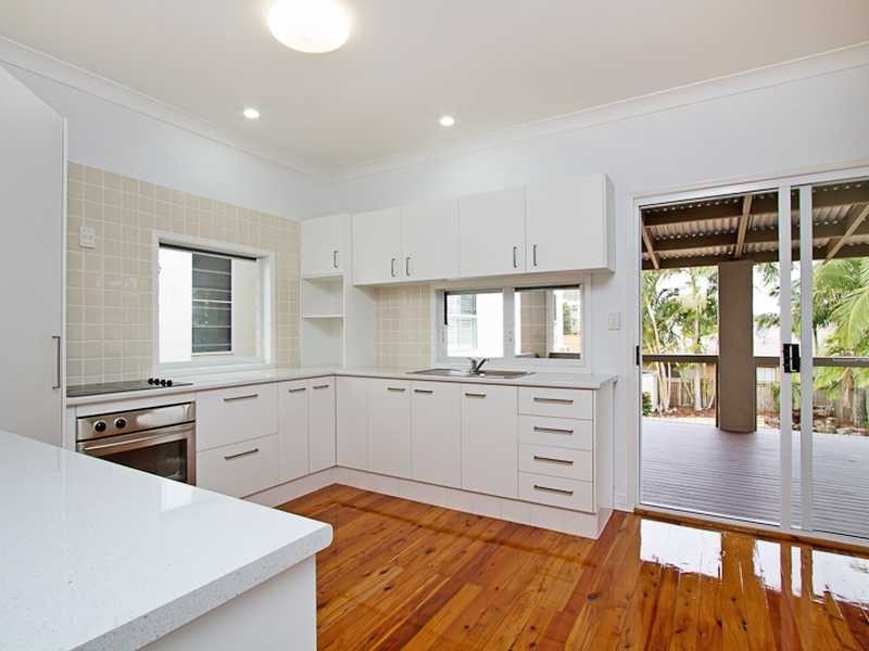 40 Twenty Fourth Avenue, Palm Beach QLD 4221