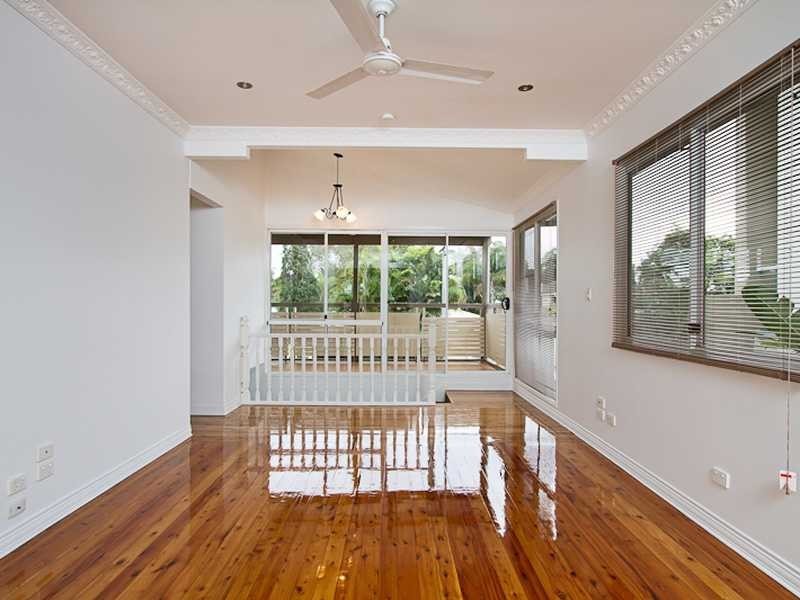 40 Twenty Fourth Avenue, Palm Beach QLD 4221