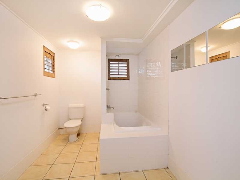 40 Twenty Fourth Avenue, Palm Beach QLD 4221