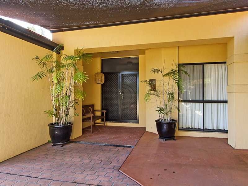 8 Thunder Drive, Currumbin Waters QLD 4223