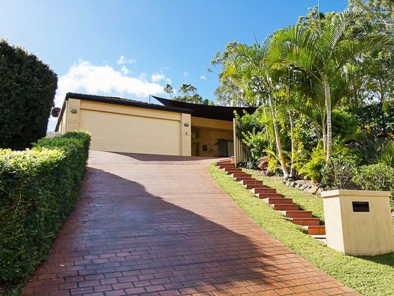 8 Thunder Drive, Currumbin Waters QLD 4223