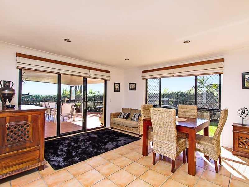 8 Thunder Drive, Currumbin Waters QLD 4223