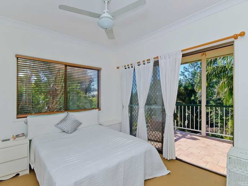 155 K P McGrath Drive, Elanora QLD 4221