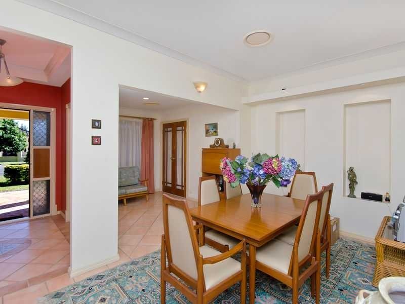 42 Casuarina Drive, Elanora QLD 4221