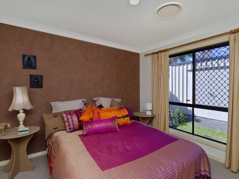 42 Casuarina Drive, Elanora QLD 4221