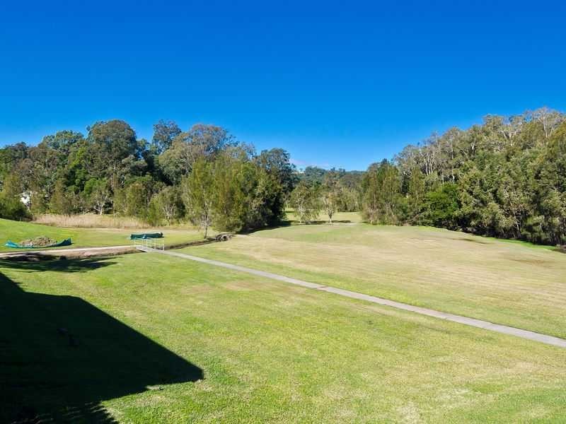 42 Casuarina Drive, Elanora QLD 4221