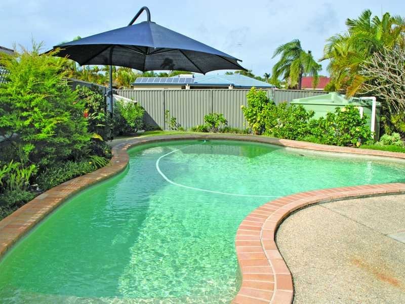 9 Cedar Court, Palm Beach QLD 4221