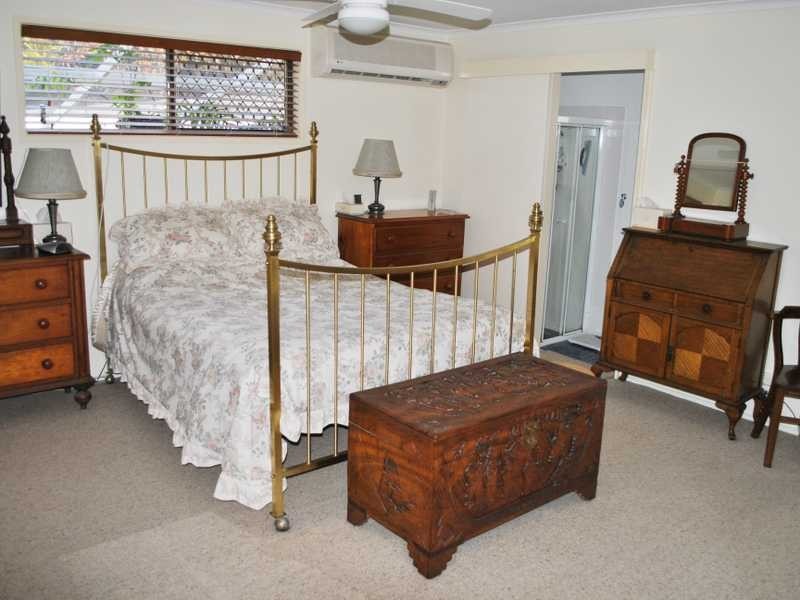 9 Cedar Court, Palm Beach QLD 4221