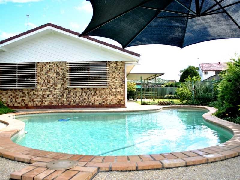 9 Cedar Court, Palm Beach QLD 4221