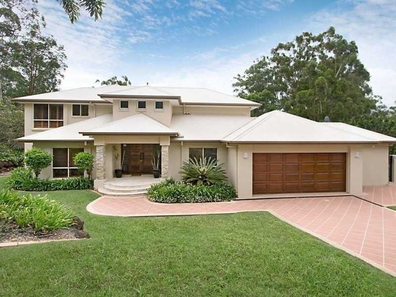 4 Buckingham Way, Elanora QLD 4221