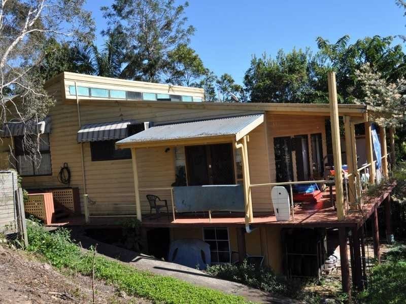 148 KP McGrath Drive, Elanora QLD 4221