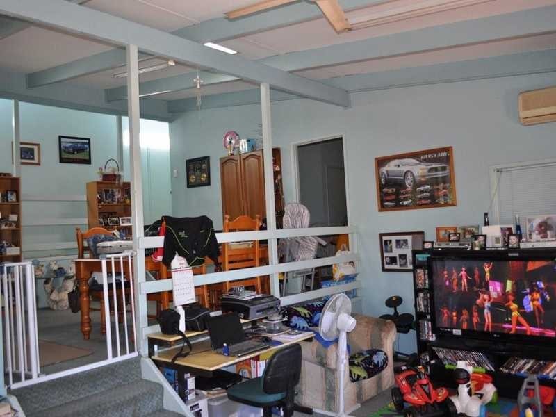 148 KP McGrath Drive, Elanora QLD 4221