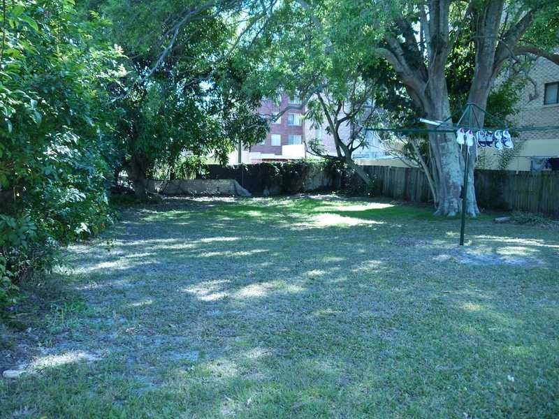 3 Second Avenue, Palm Beach QLD 4221