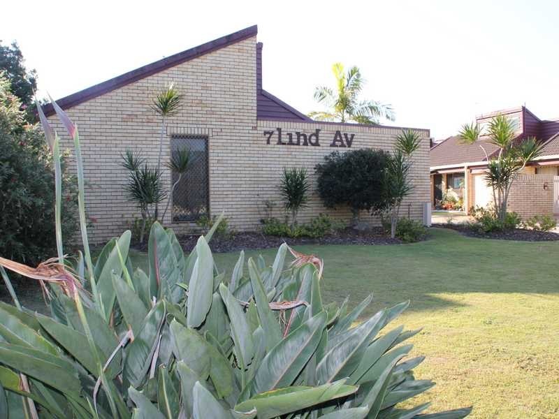 4/7 Lind Avenue, Palm Beach QLD 4221