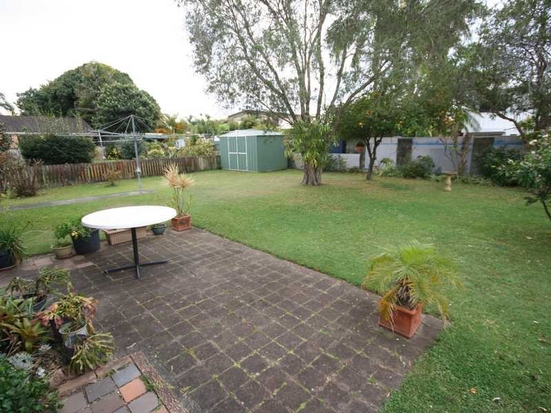 19 Amboina Avenue, Palm Beach QLD 4221