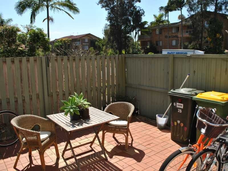 6/25 Fifteenth Avenue, Palm Beach QLD 4221