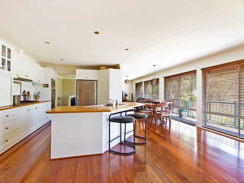 54 Forest Drive, Elanora QLD 4221