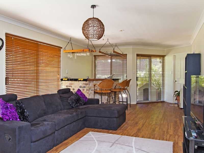 54 Forest Drive, Elanora QLD 4221