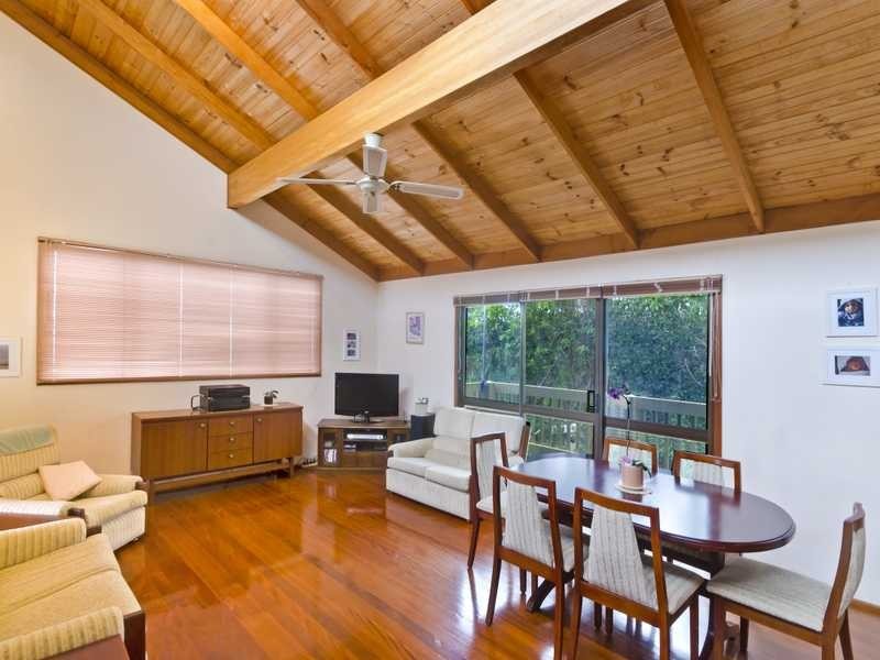 38 Swanbourne Way, Elanora QLD 4221