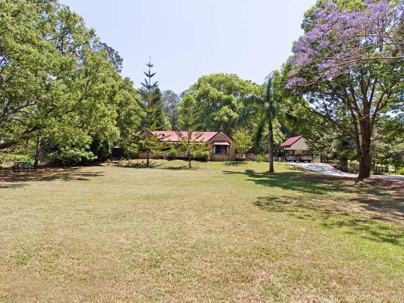 82 Coorabin Court, Tallebudgera QLD 4228