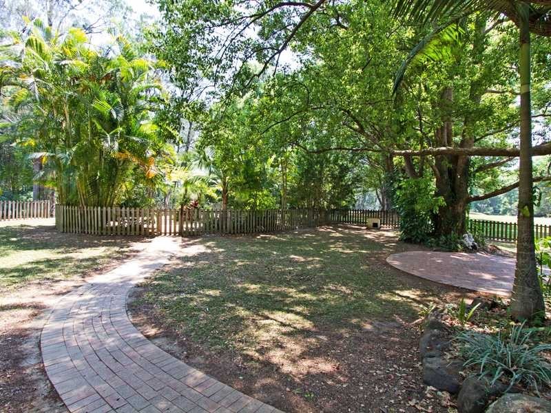 82 Coorabin Court, Tallebudgera QLD 4228
