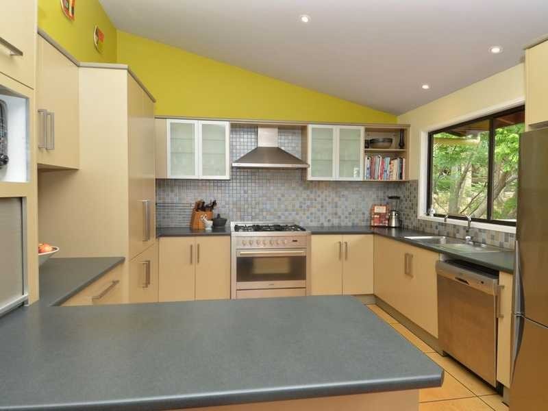 11 Hillier Street, Currumbin Waters QLD 4223