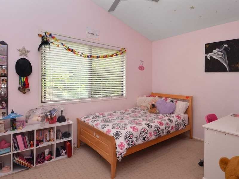 11 Hillier Street, Currumbin Waters QLD 4223