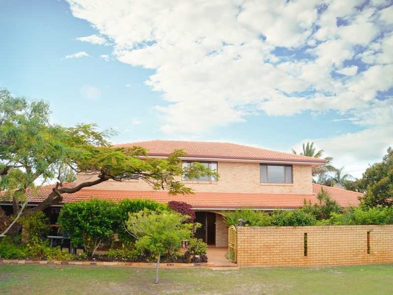75 Parnki Parade, Palm Beach QLD 4221