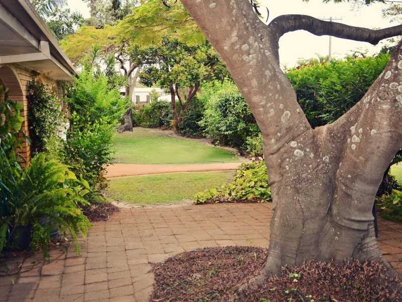 75 Parnki Parade, Palm Beach QLD 4221