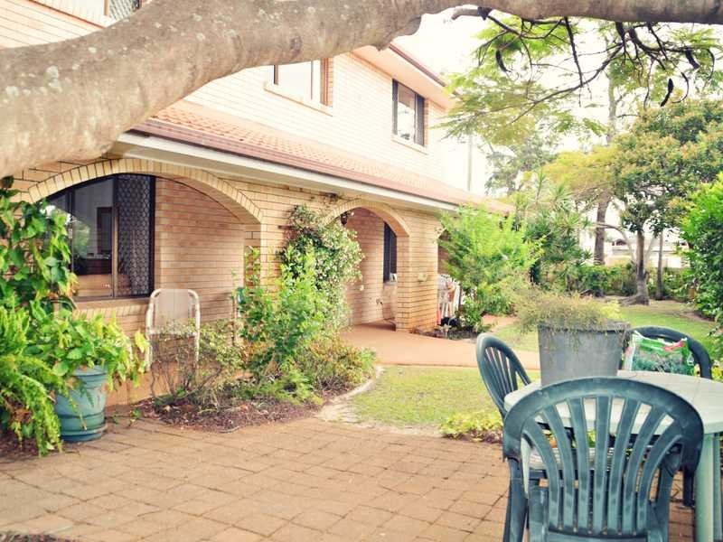 75 Parnki Parade, Palm Beach QLD 4221