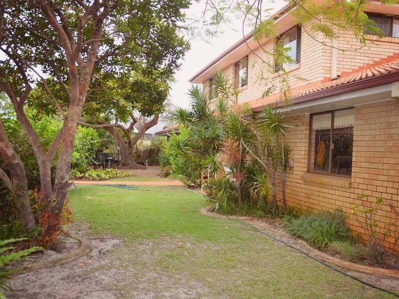 75 Parnki Parade, Palm Beach QLD 4221