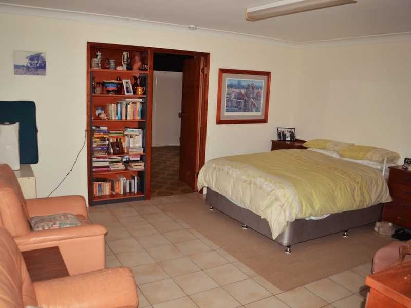 75 Parnki Parade, Palm Beach QLD 4221