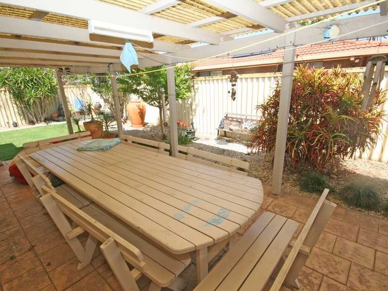 4 Cedar Court, Palm Beach QLD 4221