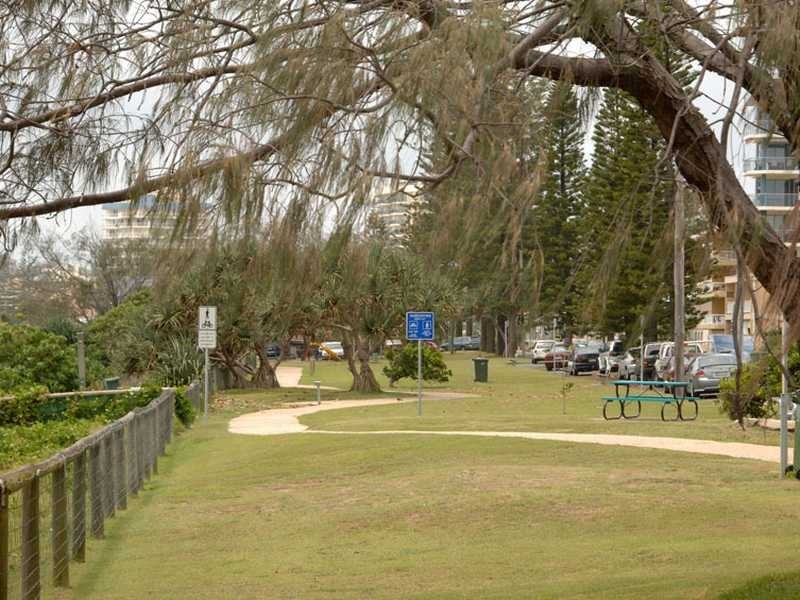 1/80 Pacific Parade, Bilinga QLD 4225