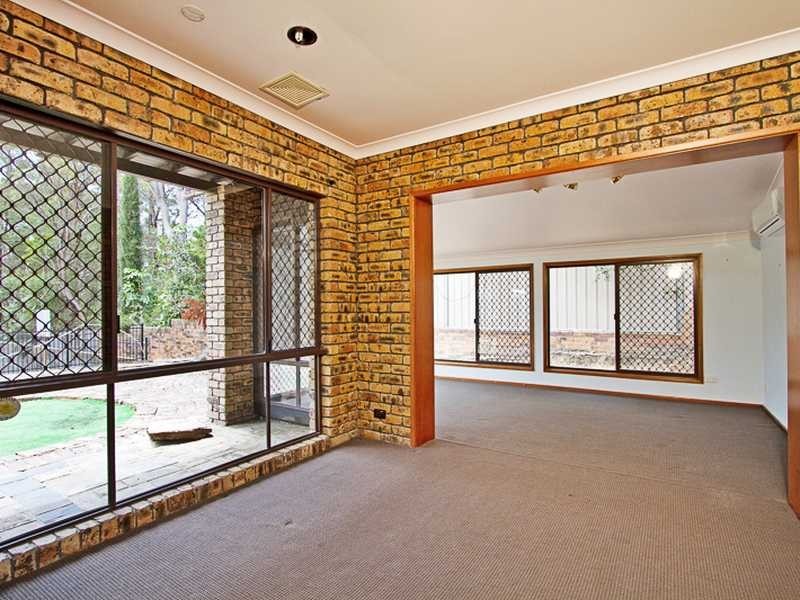 203 Simpsons Road, Elanora QLD 4221