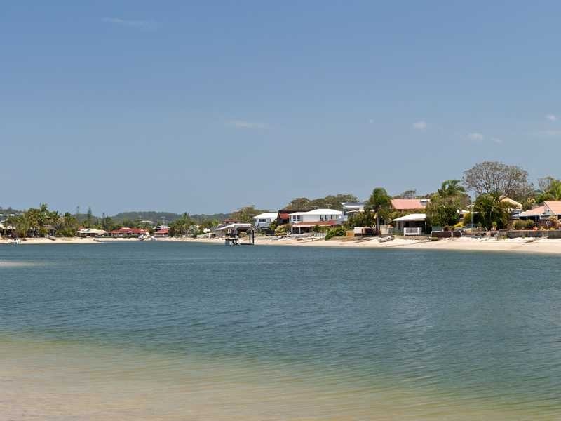 29 Dolphin Court, Palm Beach QLD 4221